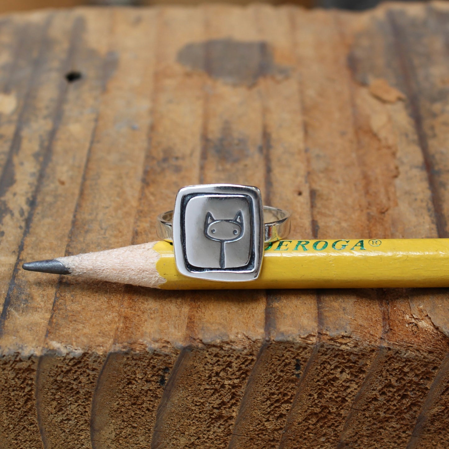 Stick Kitty Ring - Sterling Silver Cat Sketch Charm Ring