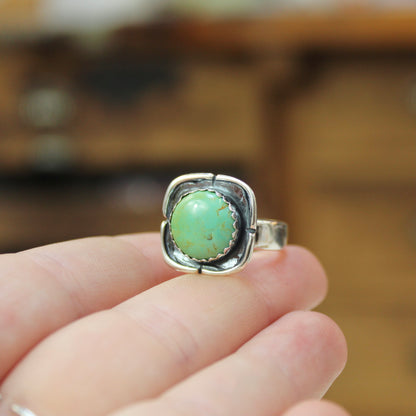 Sterling Silver and Blue Green Kingman Turquoise Ring - Southwest Shadowbox Style