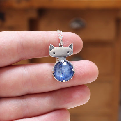 Prong Set Kyanite Cat Necklace in Sterling Silver
