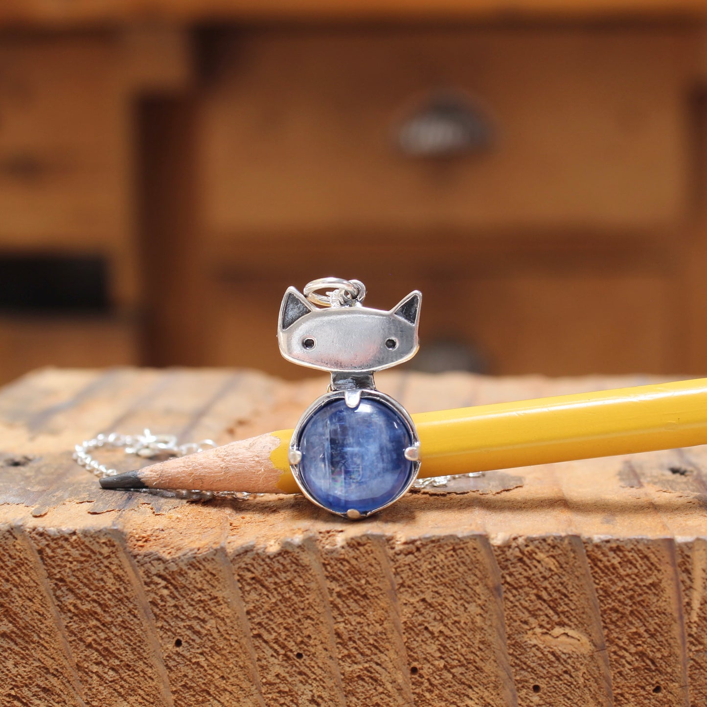 Prong Set Kyanite Cat Necklace in Sterling Silver
